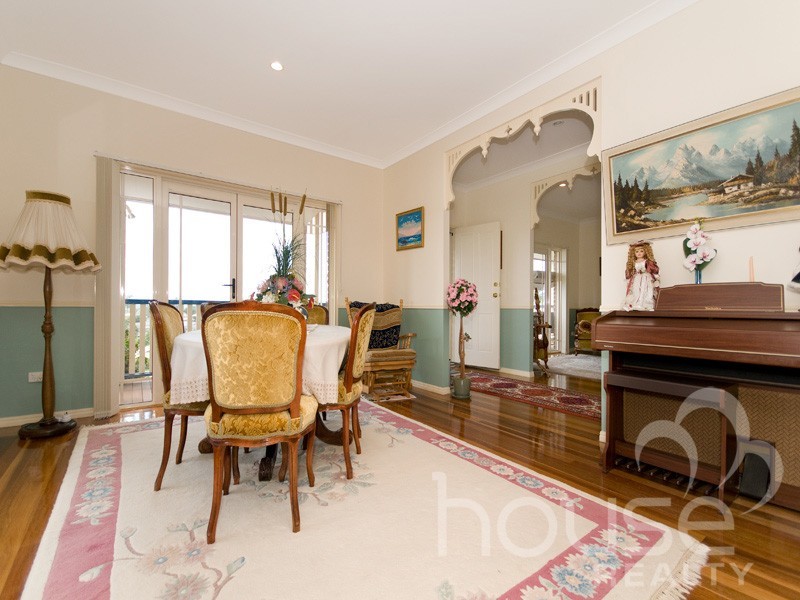 19 Greenwood Close, Moggill QLD 4070