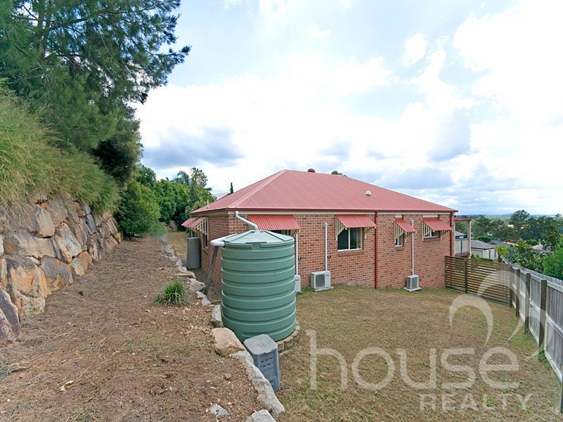 19 Greenwood Close, Moggill QLD 4070