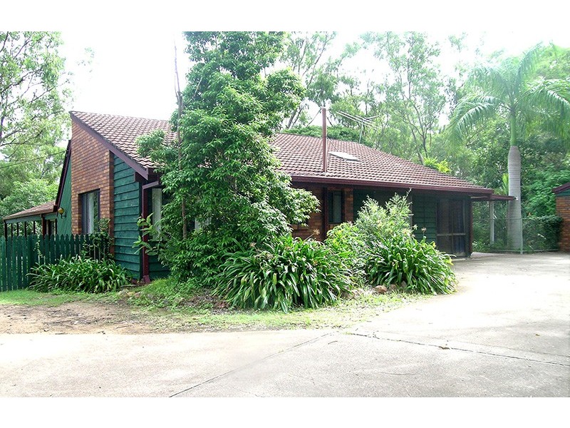 98 Tanderra Way, Karana Downs QLD 4306