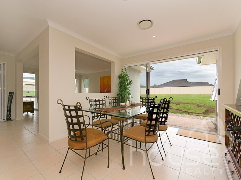 20 President Circle, Karalee QLD 4306