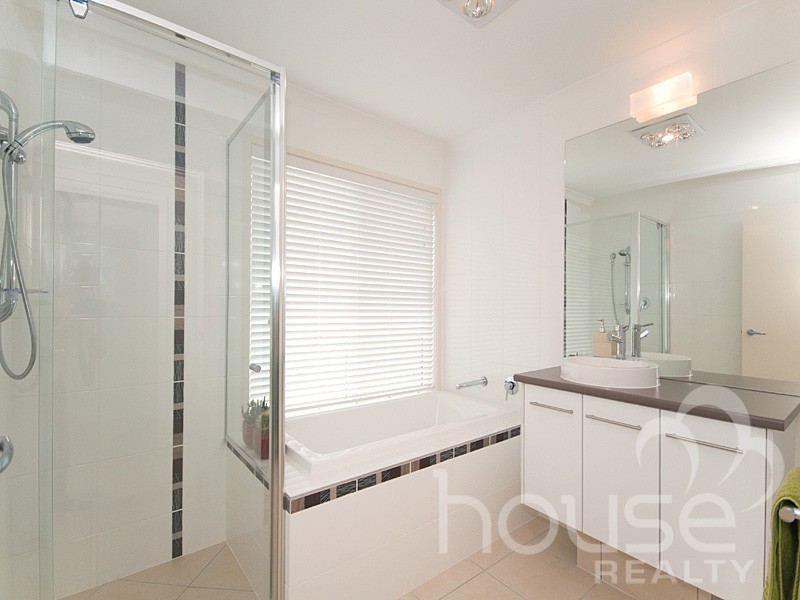 20 President Circle, Karalee QLD 4306