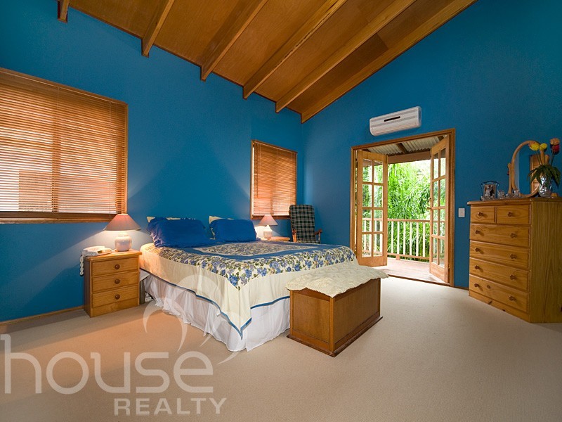 6 Pinehurst Court, Karana Downs QLD 4306