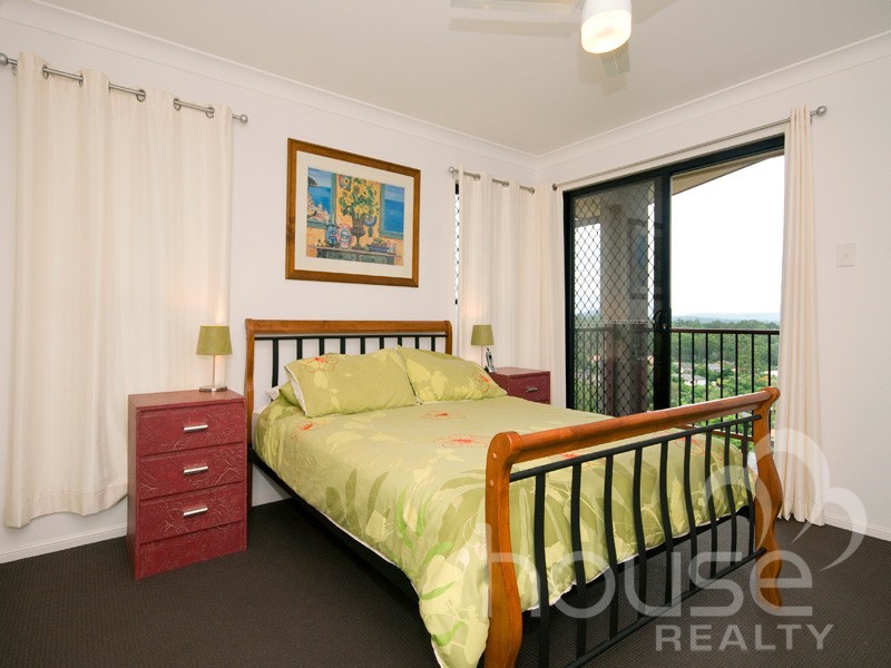 106 Gibson Cresecent, Bellbowrie QLD 4070