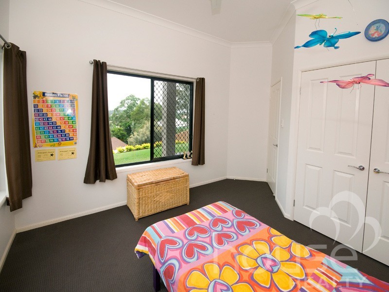 106 Gibson Cresecent, Bellbowrie QLD 4070