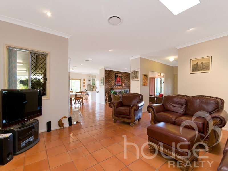 63 Lansdowne Way, Chuwar QLD 4306