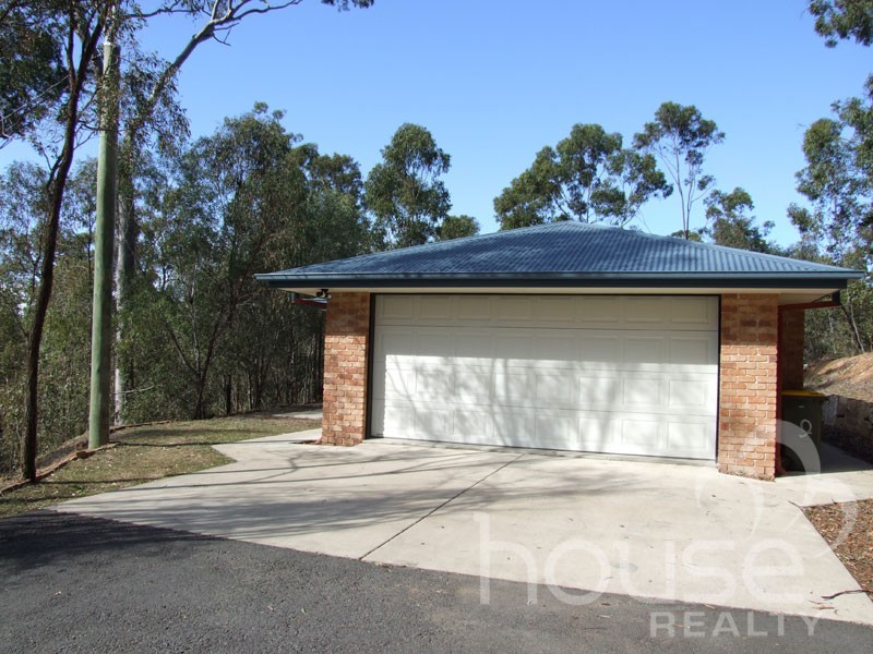 9 Yarula Close, Karana Downs QLD 4306