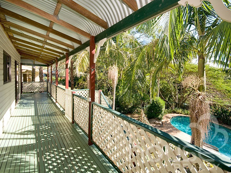 156 College Road, Karana Downs QLD 4306