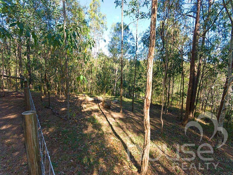 Mount Crosby QLD 4306