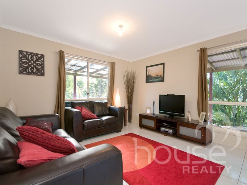 76 Bundoora Drive, Karana Downs QLD 4306