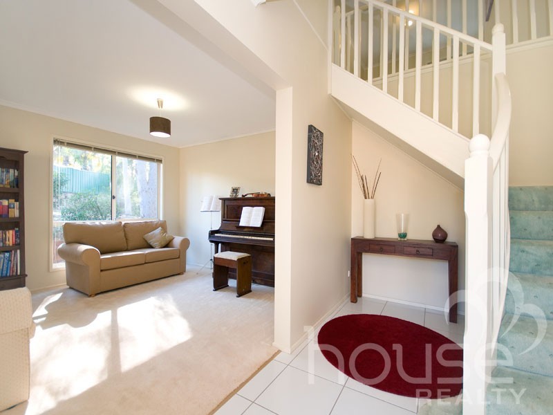76 Bundoora Drive, Karana Downs QLD 4306