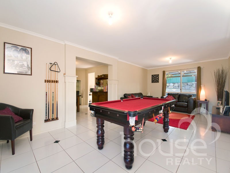 76 Bundoora Drive, Karana Downs QLD 4306