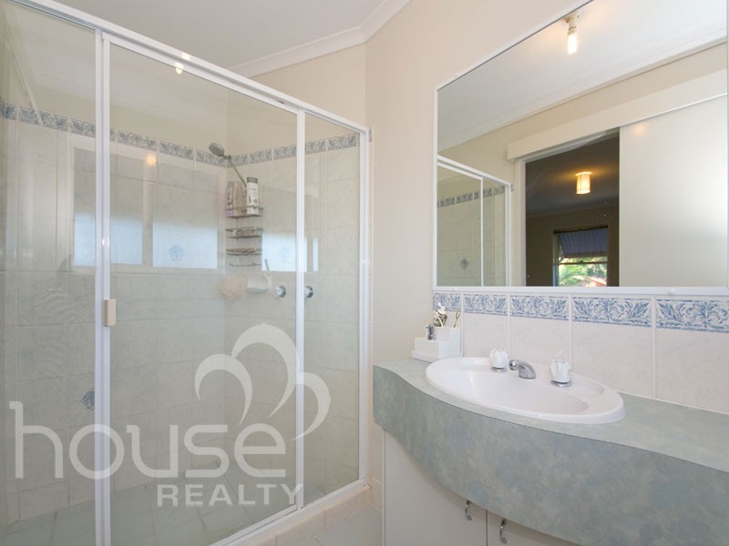 76 Bundoora Drive, Karana Downs QLD 4306