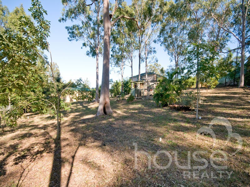 76 Bundoora Drive, Karana Downs QLD 4306