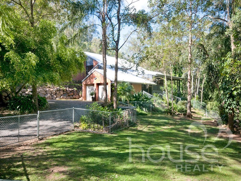 14 Omaru Grove, Karana Downs QLD 4306