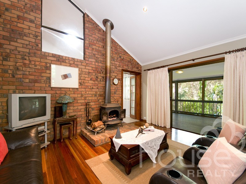 14 Omaru Grove, Karana Downs QLD 4306