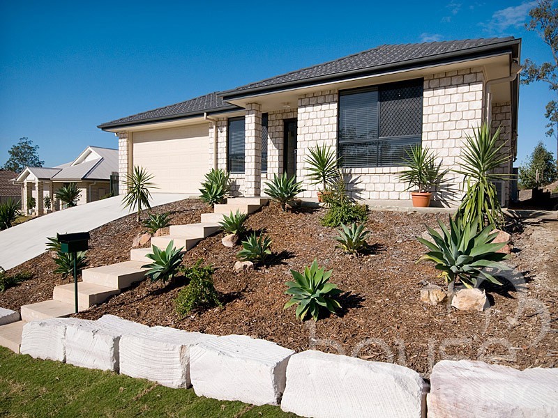 14 Shamrock Court, Chuwar QLD 4306