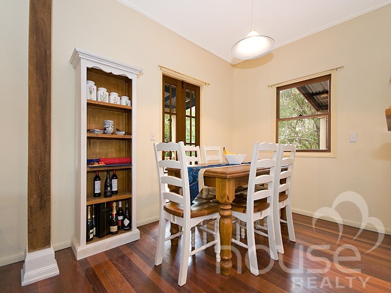 161 College Road, Karana Downs QLD 4306