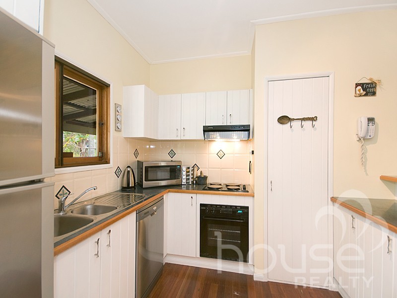 161 College Road, Karana Downs QLD 4306