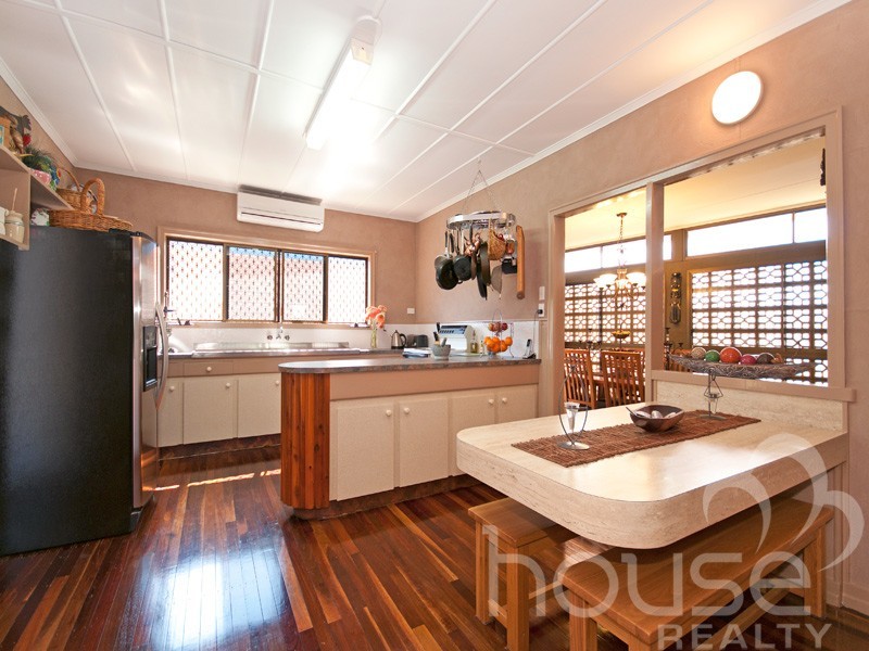 39 McGrath Lane, Booval QLD 4304