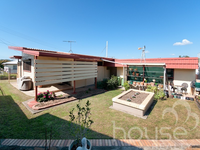 39 McGrath Lane, Booval QLD 4304