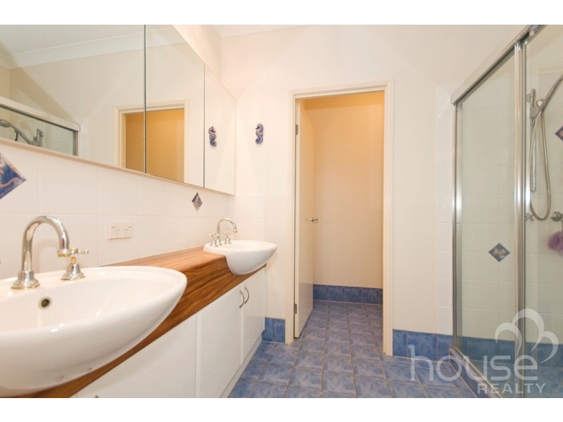 43 York Street, Mount Crosby QLD 4306