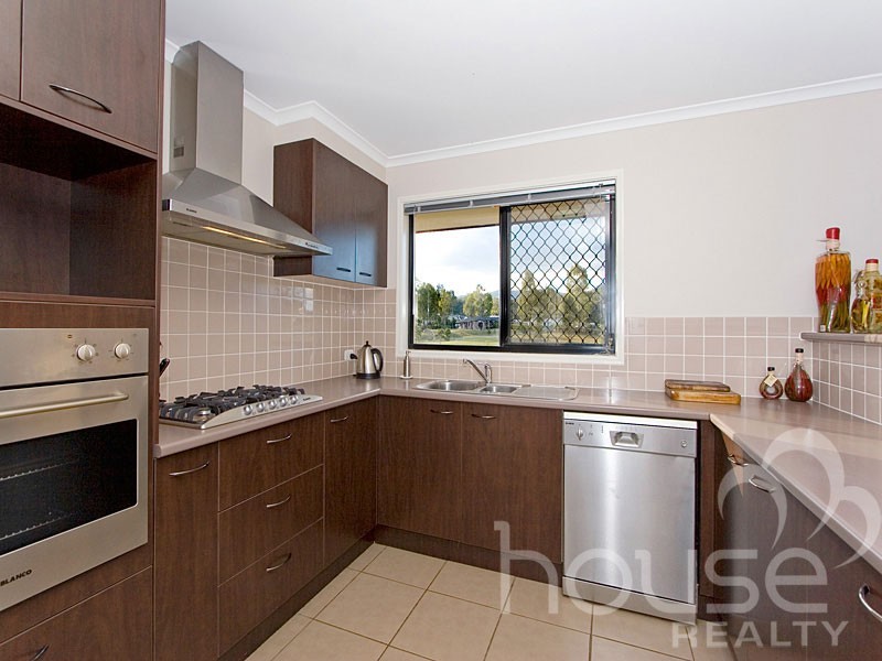 43 Diamantina Circle, Karalee QLD 4306