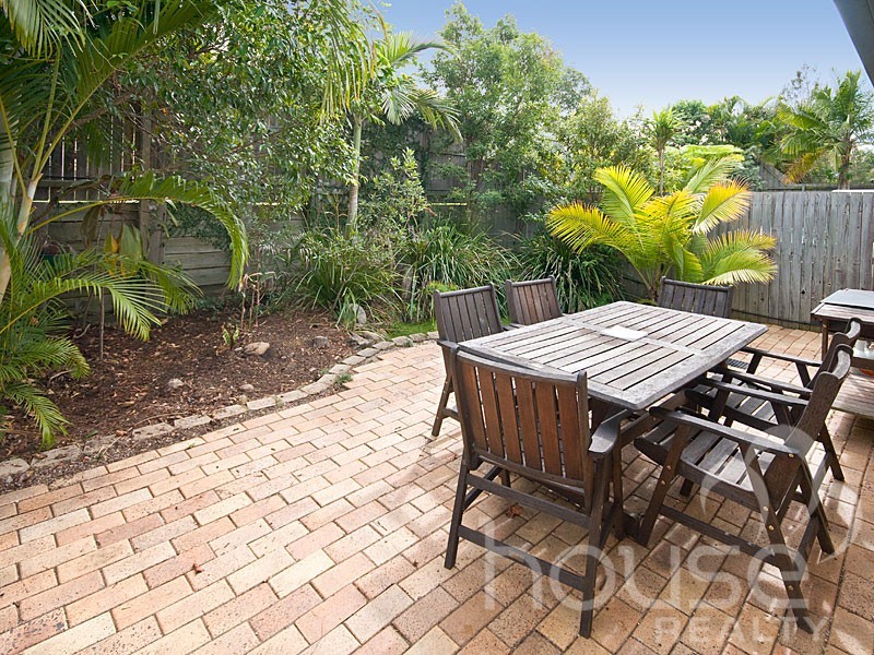 1 Cornuta Close, Bellbowrie QLD 4070