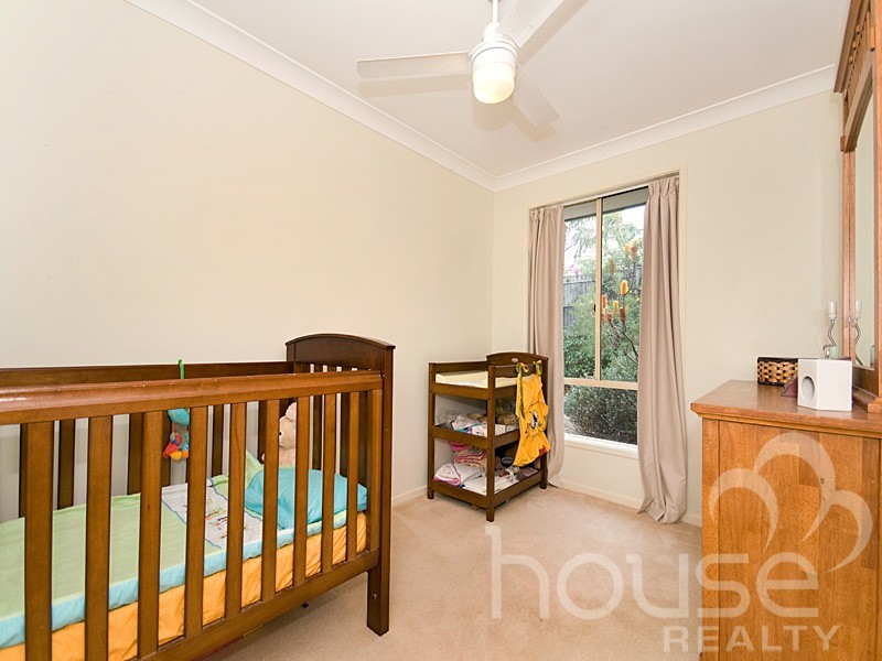 1 Cornuta Close, Bellbowrie QLD 4070