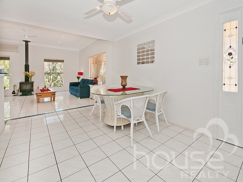 25 Douglas Court, Karalee QLD 4306