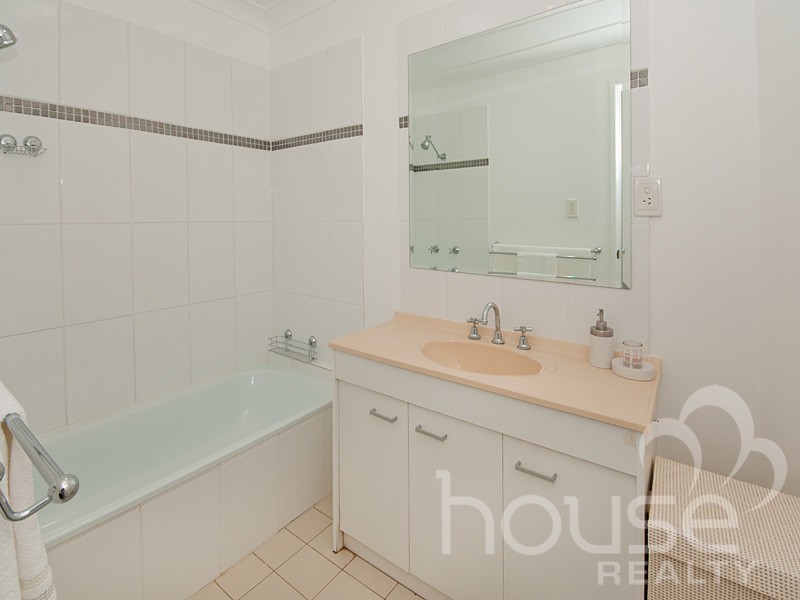 25 Douglas Court, Karalee QLD 4306