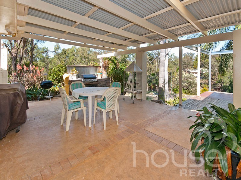 25 Douglas Court, Karalee QLD 4306