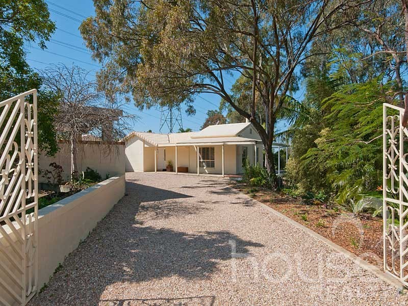25 Douglas Court, Karalee QLD 4306