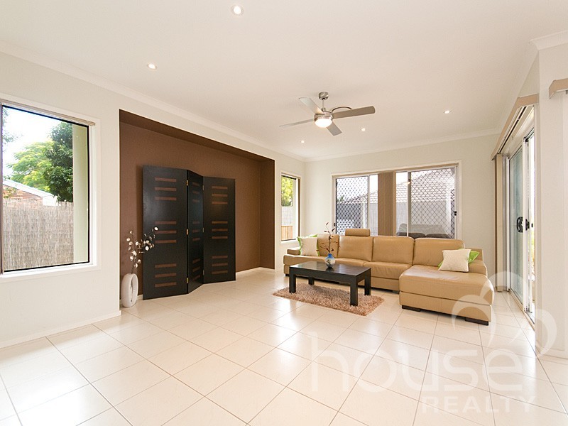 37 Witty Road, Moggill QLD 4070