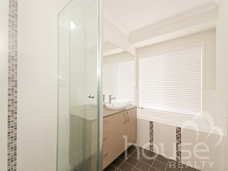 37 Witty Road, Moggill QLD 4070