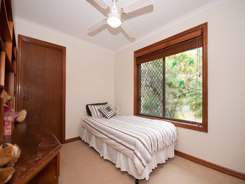 43 Mountain Vista Court, Mount Crosby QLD 4306