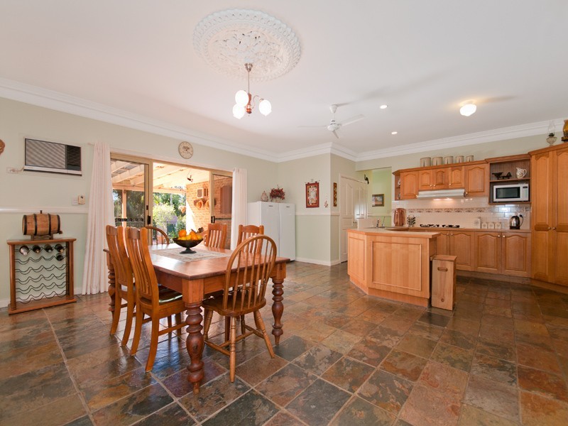 34 Balmoral Grove, Karalee QLD 4306