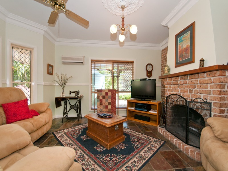 34 Balmoral Grove, Karalee QLD 4306