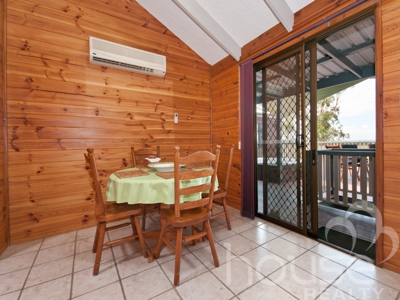 228 Blackwall Road, Chuwar QLD 4306