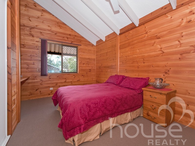 228 Blackwall Road, Chuwar QLD 4306