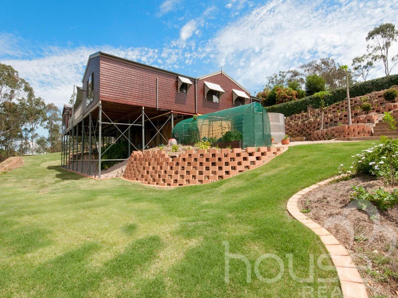 228 Blackwall Road, Chuwar QLD 4306