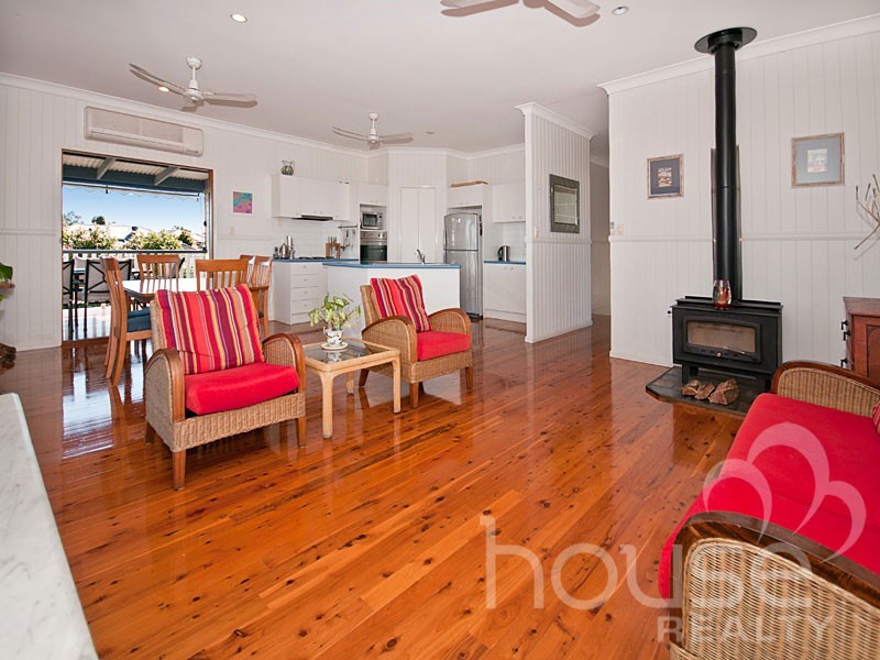 44 Crestwood Place, Moggill QLD 4070