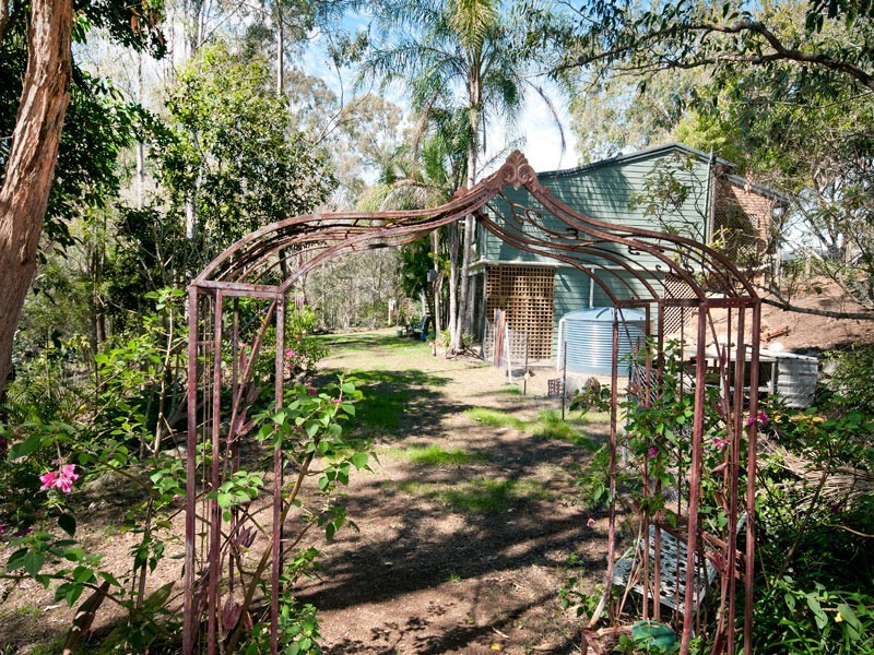 46 Powells Road, Karana Downs QLD 4306