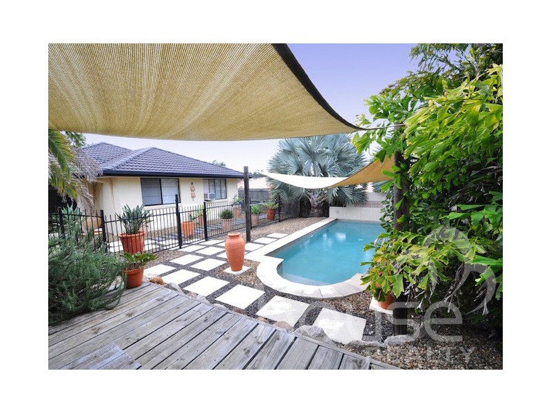 8 Jabiru Place, Bellbowrie QLD 4070