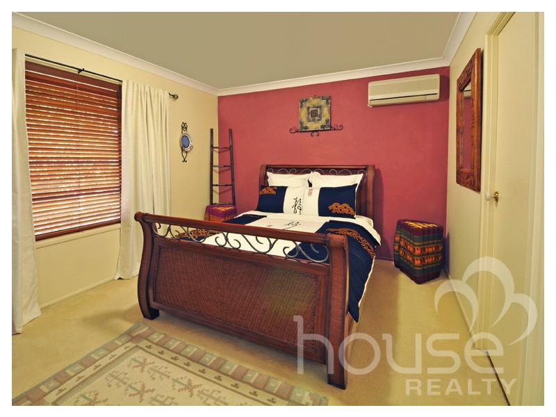 8 Jabiru Place, Bellbowrie QLD 4070