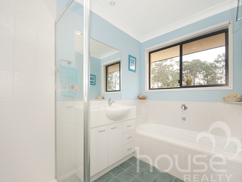 49 Myora Row, Karalee QLD 4306