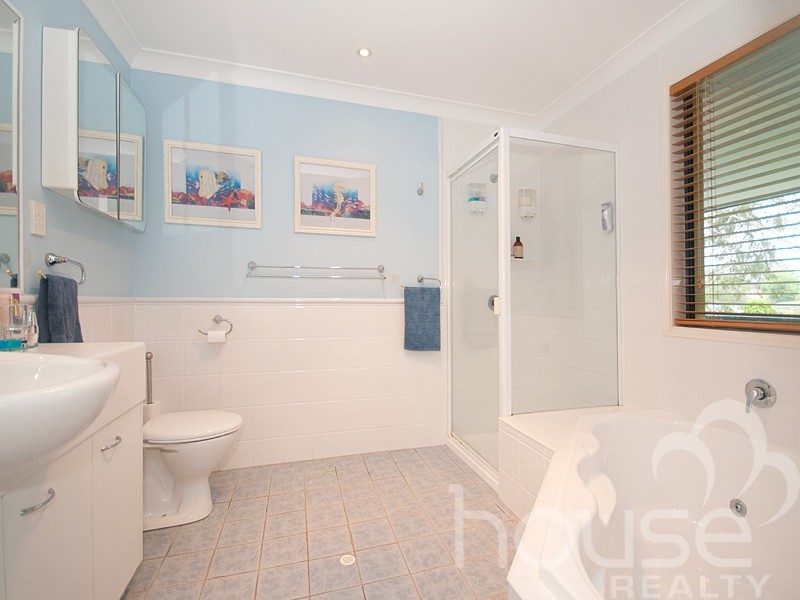 49 Myora Row, Karalee QLD 4306