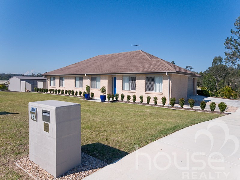 5 President Circle, Karalee QLD 4306
