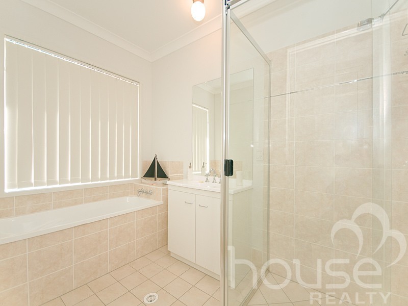 5 President Circle, Karalee QLD 4306