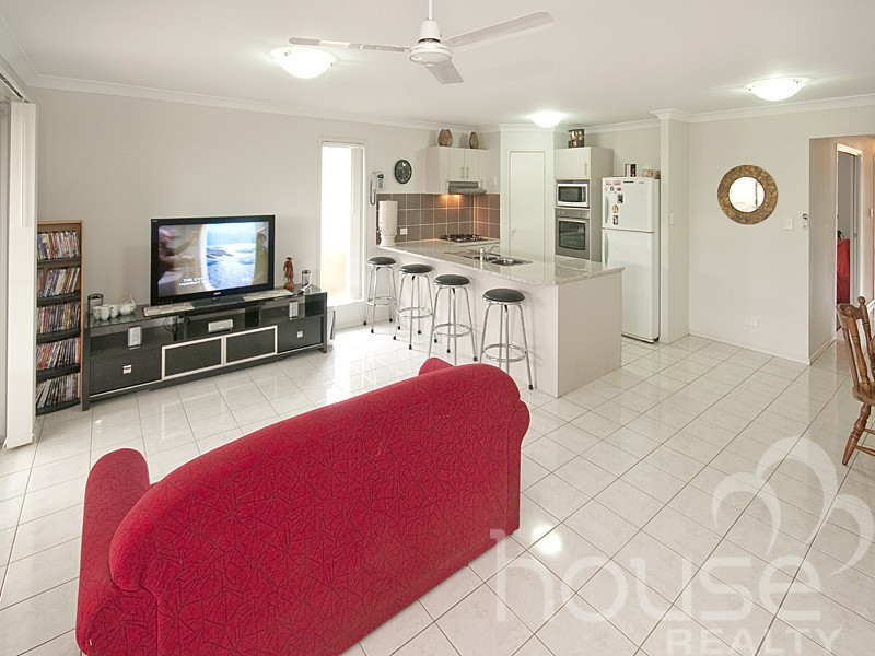 12 Shamrock Court, Chuwar QLD 4306