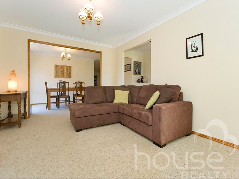 24 Crestwood Place, Moggill QLD 4070